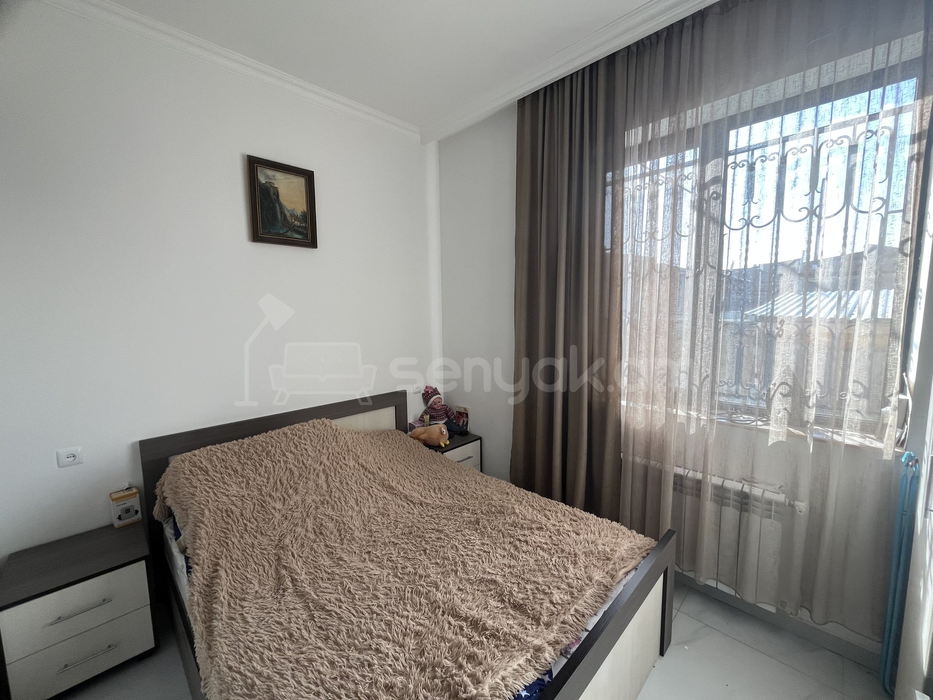 2 Սենյականոց Բնակարան Քարե Շենքում, 59քմ, 1/3 հարկ, Կապիտալ Վերանորոգված