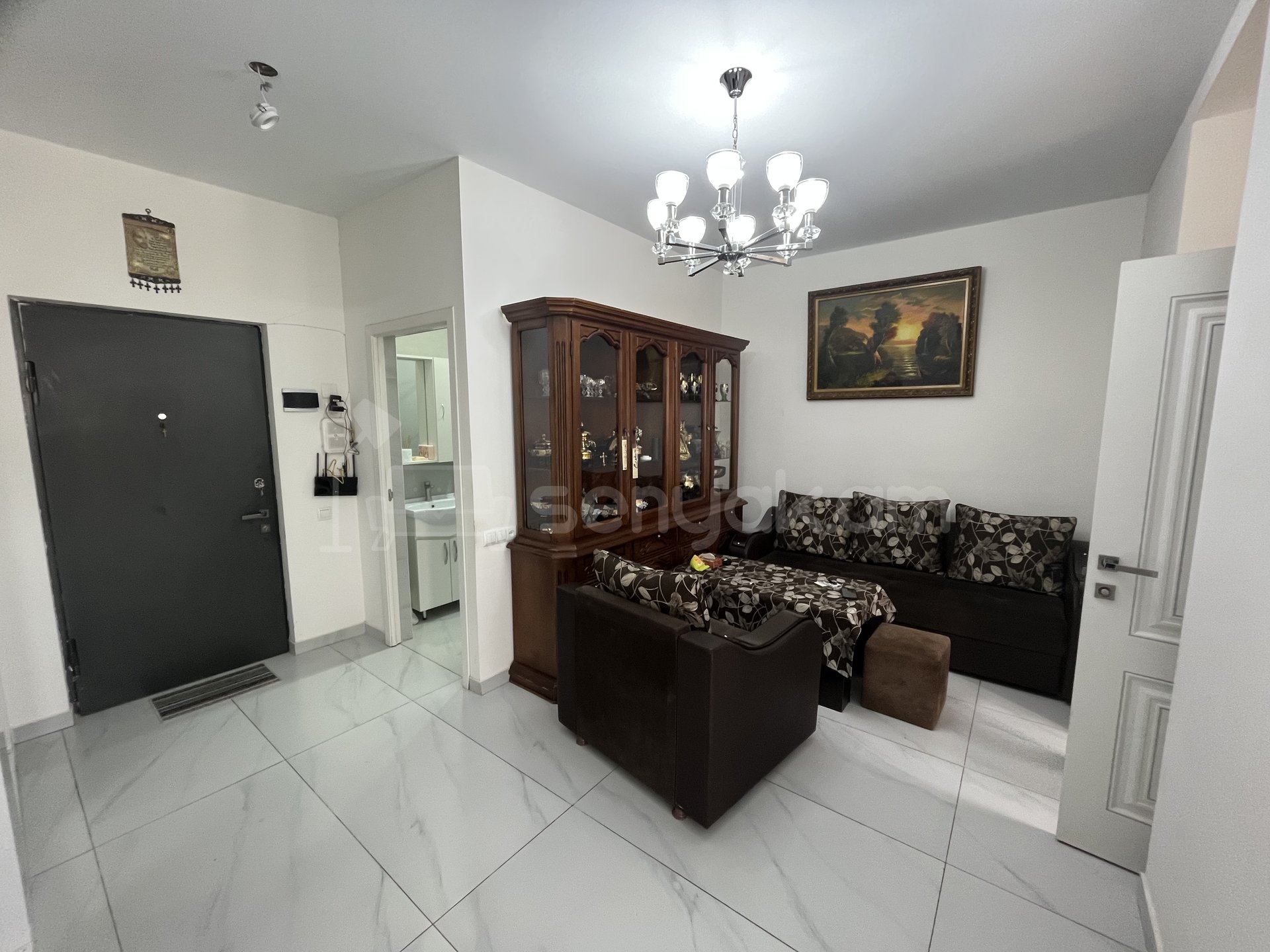 2 Սենյականոց Բնակարան Քարե Շենքում, 59քմ, 1/3 հարկ, Կապիտալ Վերանորոգված