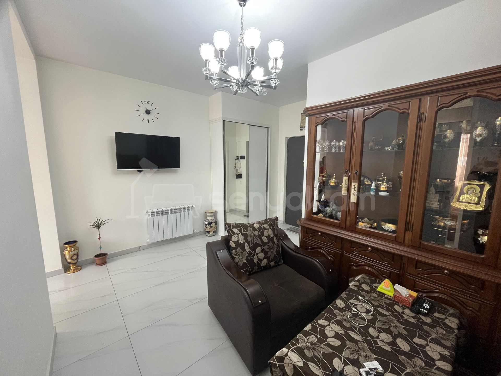 2 Սենյականոց Բնակարան Քարե Շենքում, 58քմ, 1/3 հարկ, Կապիտալ Վերանորոգված