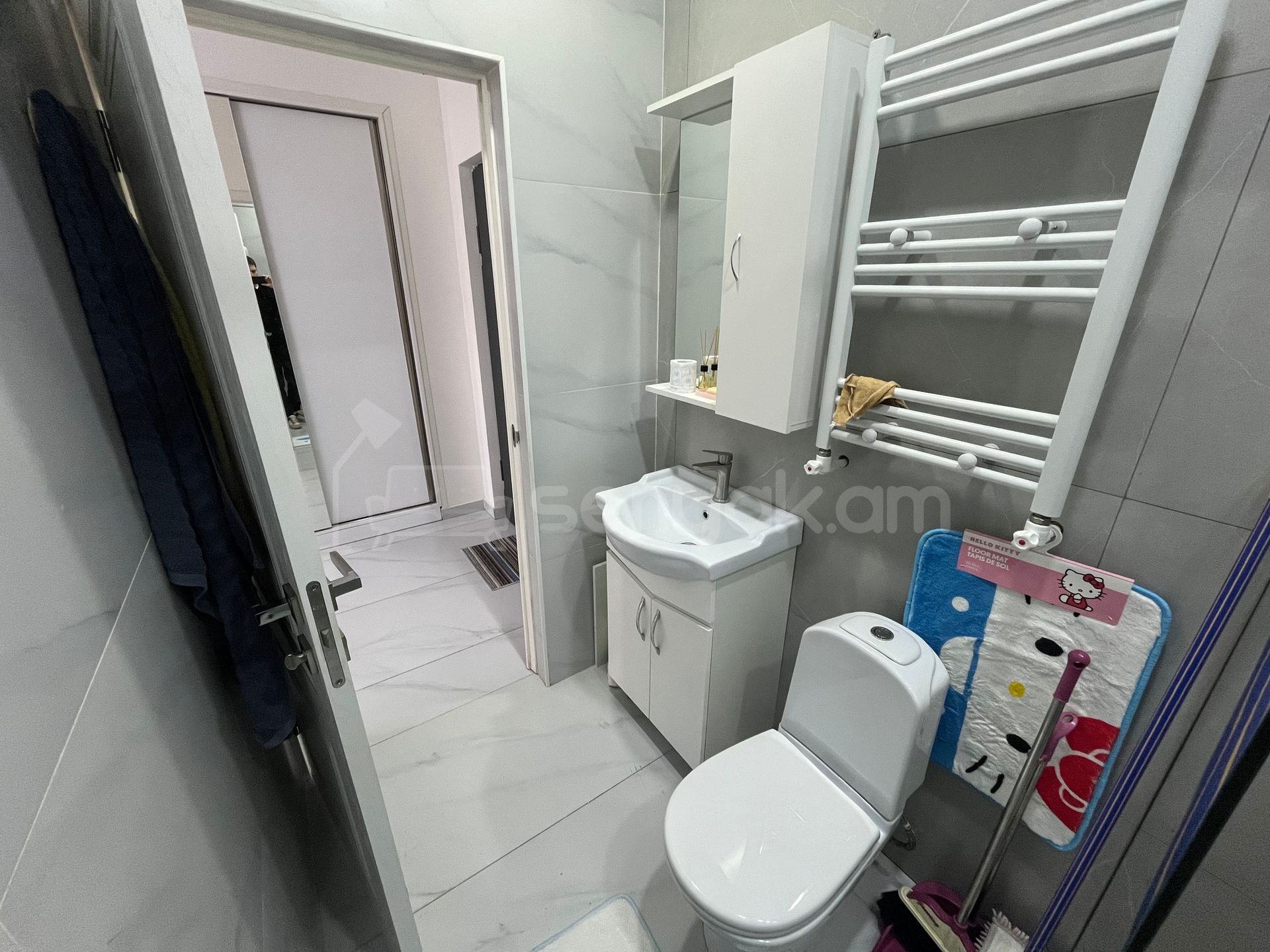 2 Սենյականոց Բնակարան Քարե Շենքում, 58քմ, 1/3 հարկ, Կապիտալ Վերանորոգված