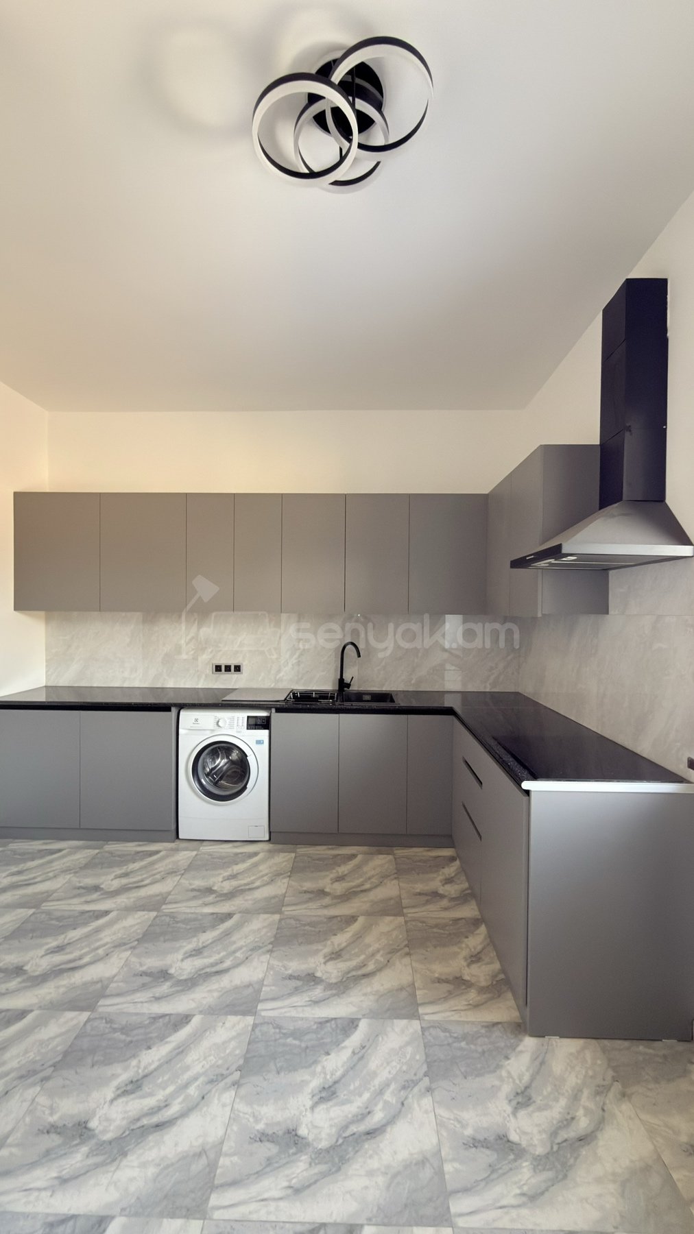 4 Սենյականոց Սեփական Տուն, 267քմ, Կապիտալ Վերանորոգված, Ավտոտնակով