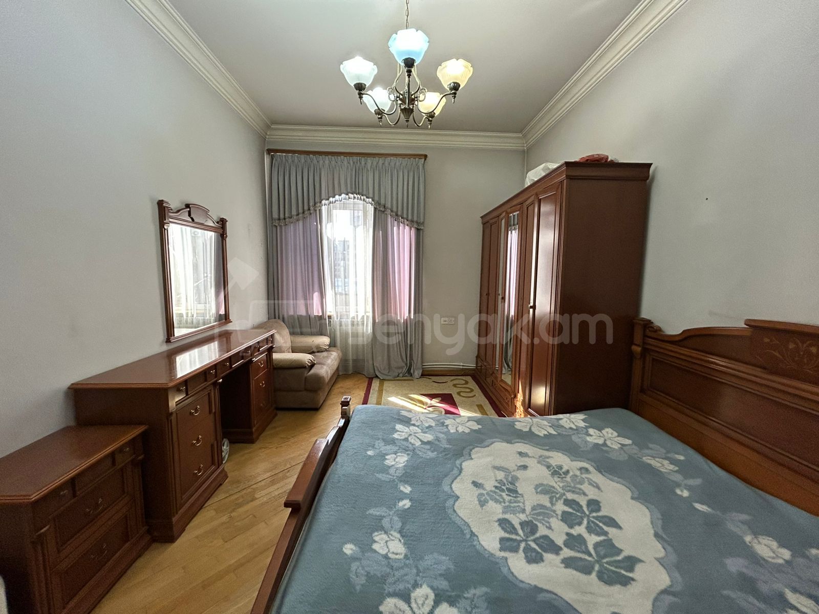 4 Սենյականոց Բնակարան Նորակառույց Քարե Շենքում, 130քմ, 4/8 հարկ, Նորմալ Վիճակում