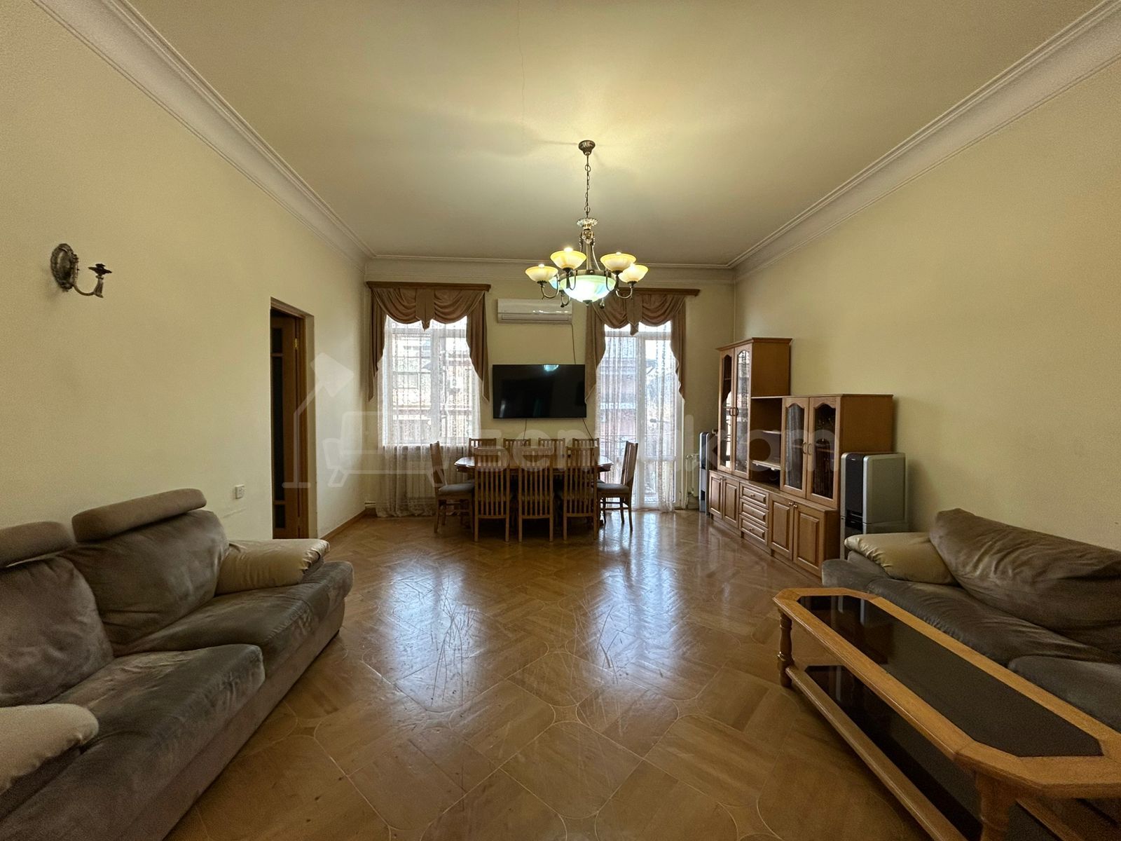 4 Սենյականոց Բնակարան Նորակառույց Քարե Շենքում, 130քմ, 4/8 հարկ, Նորմալ Վիճակում