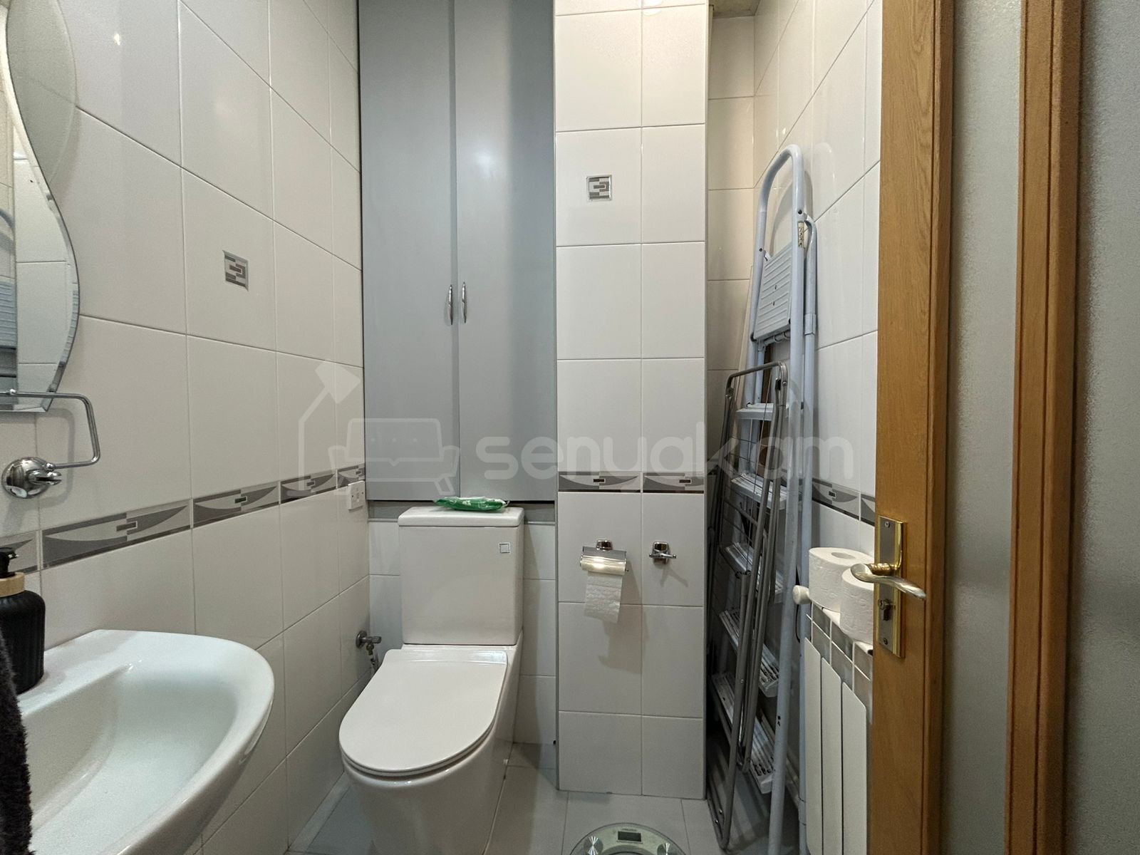 4 Սենյականոց Բնակարան Նորակառույց Քարե Շենքում, 130քմ, 4/8 հարկ, Նորմալ Վիճակում