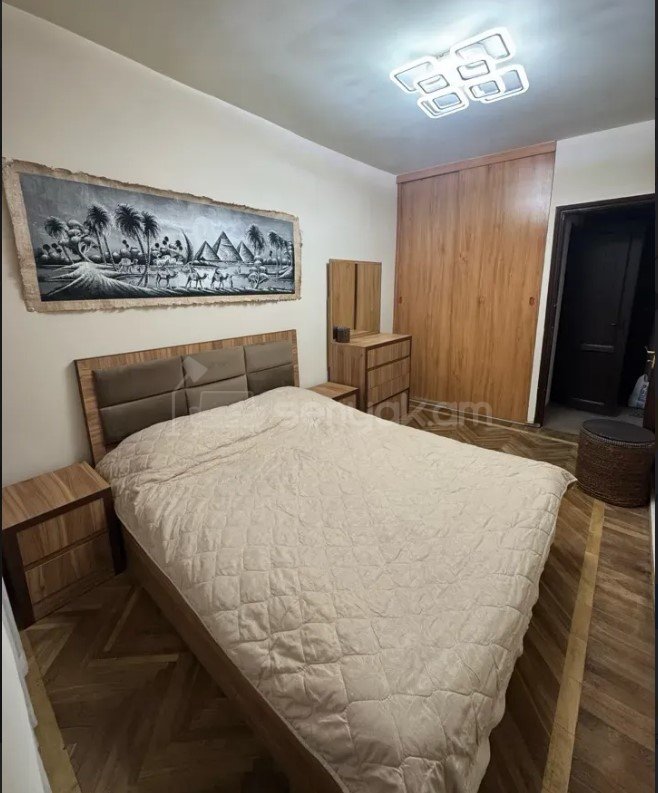 3 Սենյականոց Բնակարան Քարե Շենքում, 70քմ, 3/5 հարկ, Կապիտալ Վերանորոգված, Կահավորված