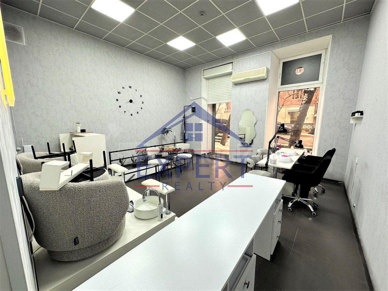 Սպասարկման Տարածք, 75քմ, Կապիտալ Վերանորոգված