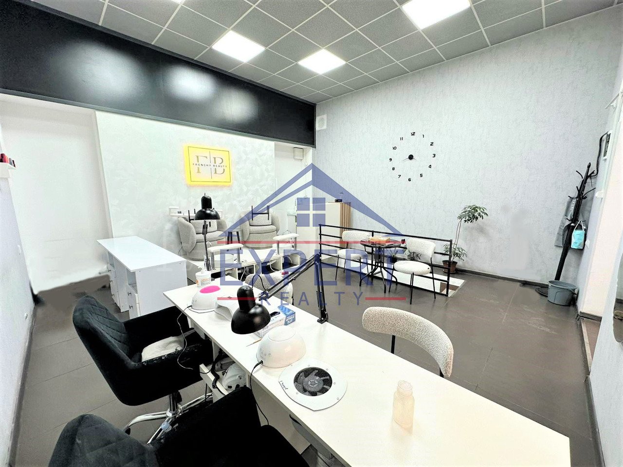 Սպասարկման Տարածք, 75քմ, Կապիտալ Վերանորոգված