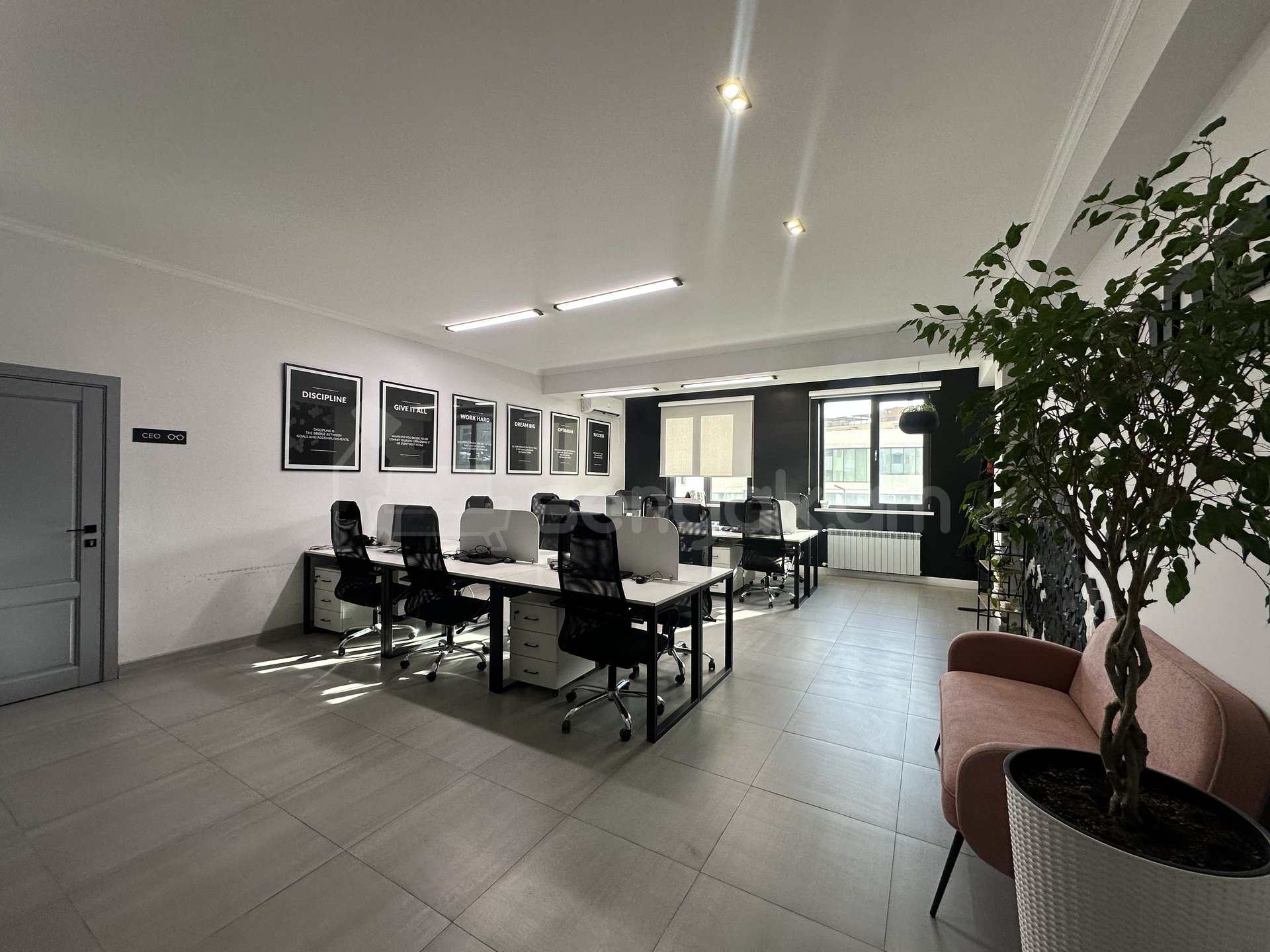 Օֆիսային Տարածք, 220քմ