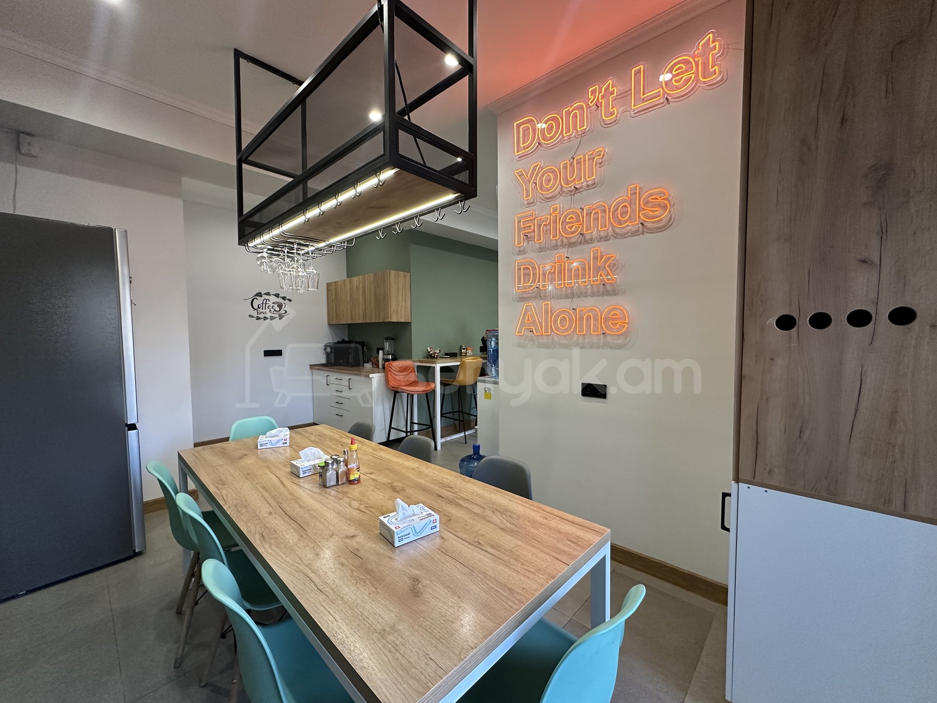 Օֆիսային Տարածք, 220քմ