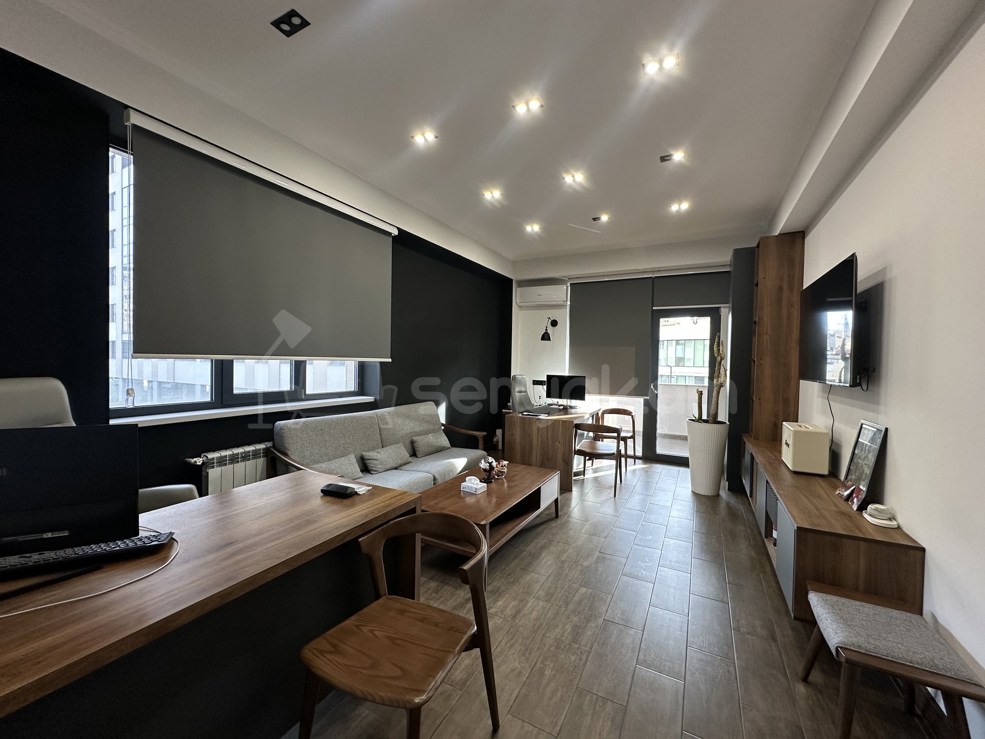 Օֆիսային Տարածք, 220քմ