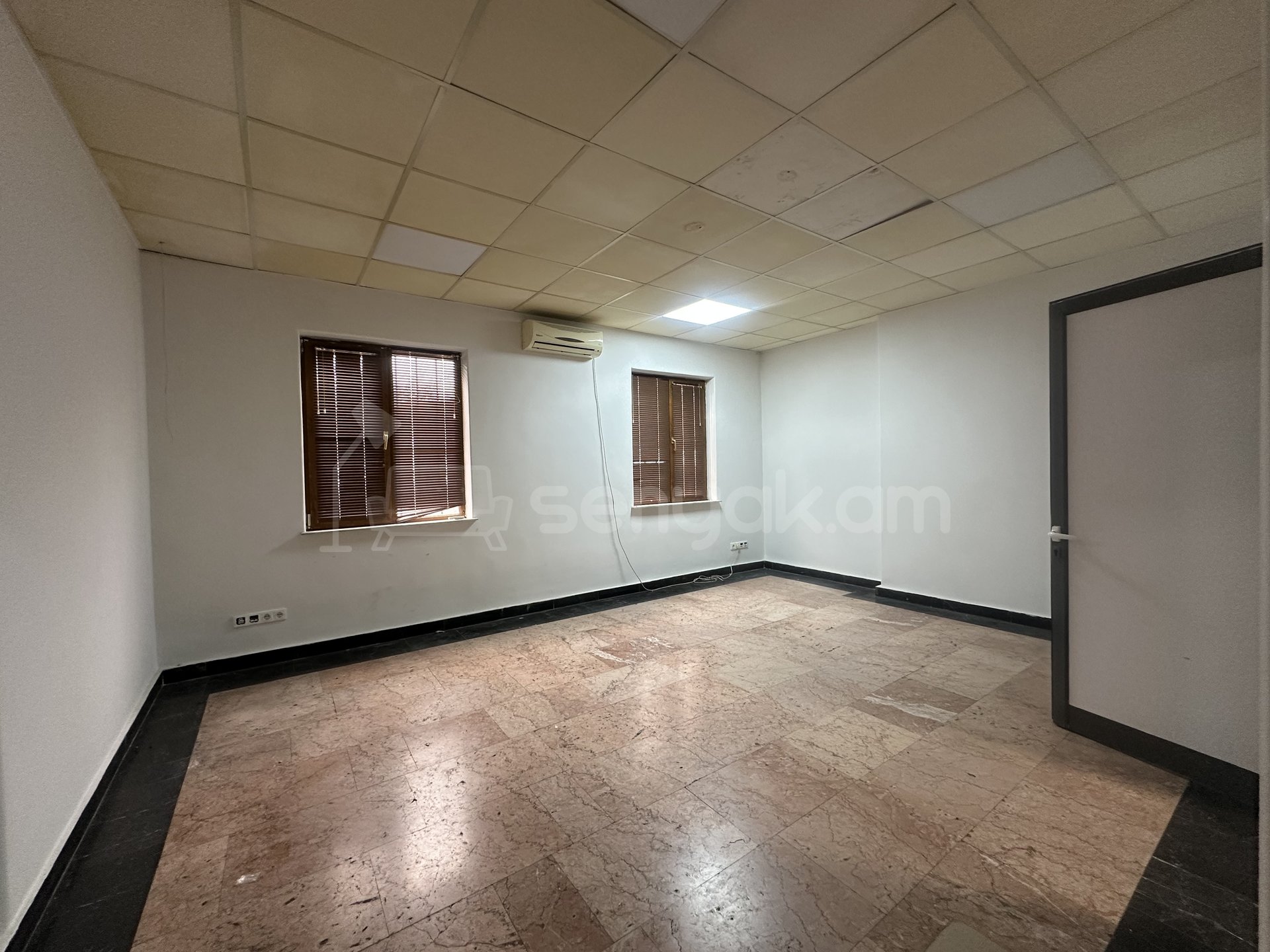 Առևտրի Տարածք, 160քմ