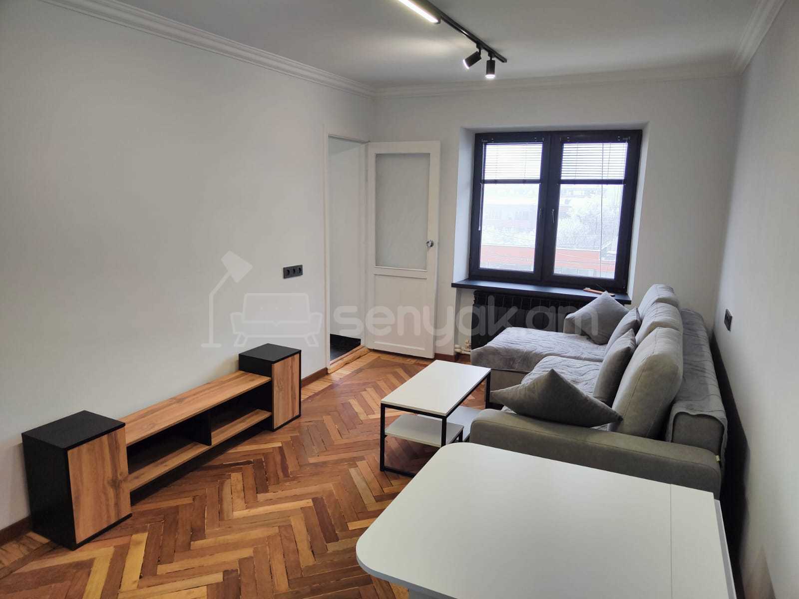 2 Սենյականոց Բնակարան Քարե Շենքում, 55քմ, 5/6 հարկ, Կապիտալ Վերանորոգված, Կահավորված, Արևկող