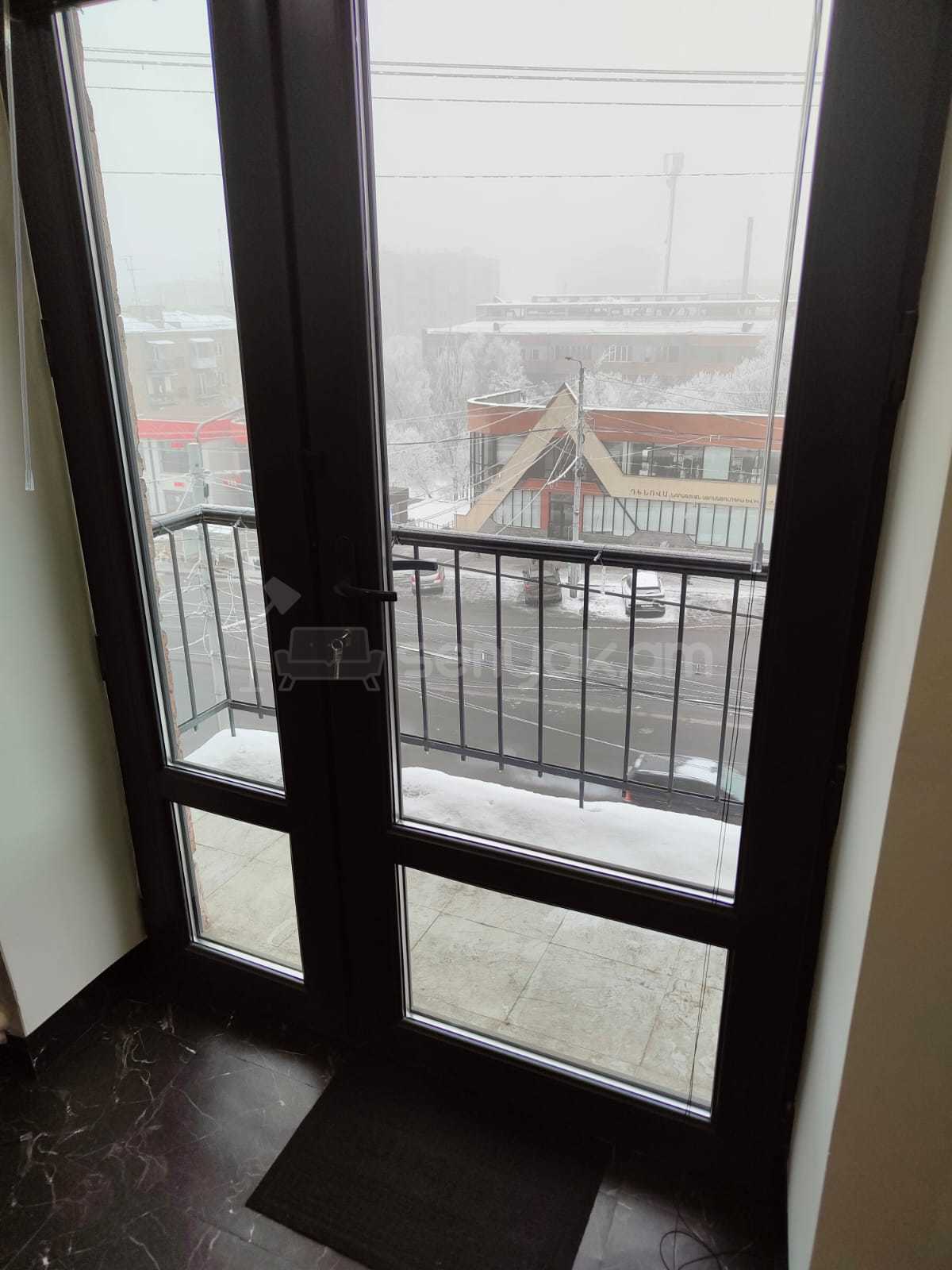 2 Սենյականոց Բնակարան Քարե Շենքում, 55քմ, 5/6 հարկ, Կապիտալ Վերանորոգված, Կահավորված, Արևկող