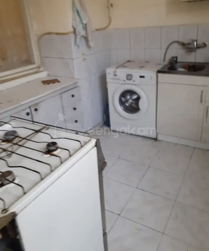 2 Սենյականոց Բնակարան Քարե Շենքում, 45քմ, 1/1 հարկ, Նորմալ Վիճակում, Կահավորված