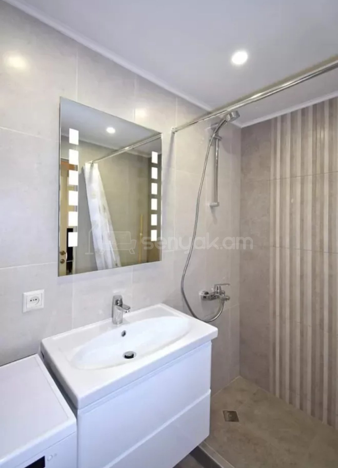 2 Սենյականոց Բնակարան Նորակառույցում, 55քմ, 2/15 հարկ, Դիզայներական Վերանորոգված