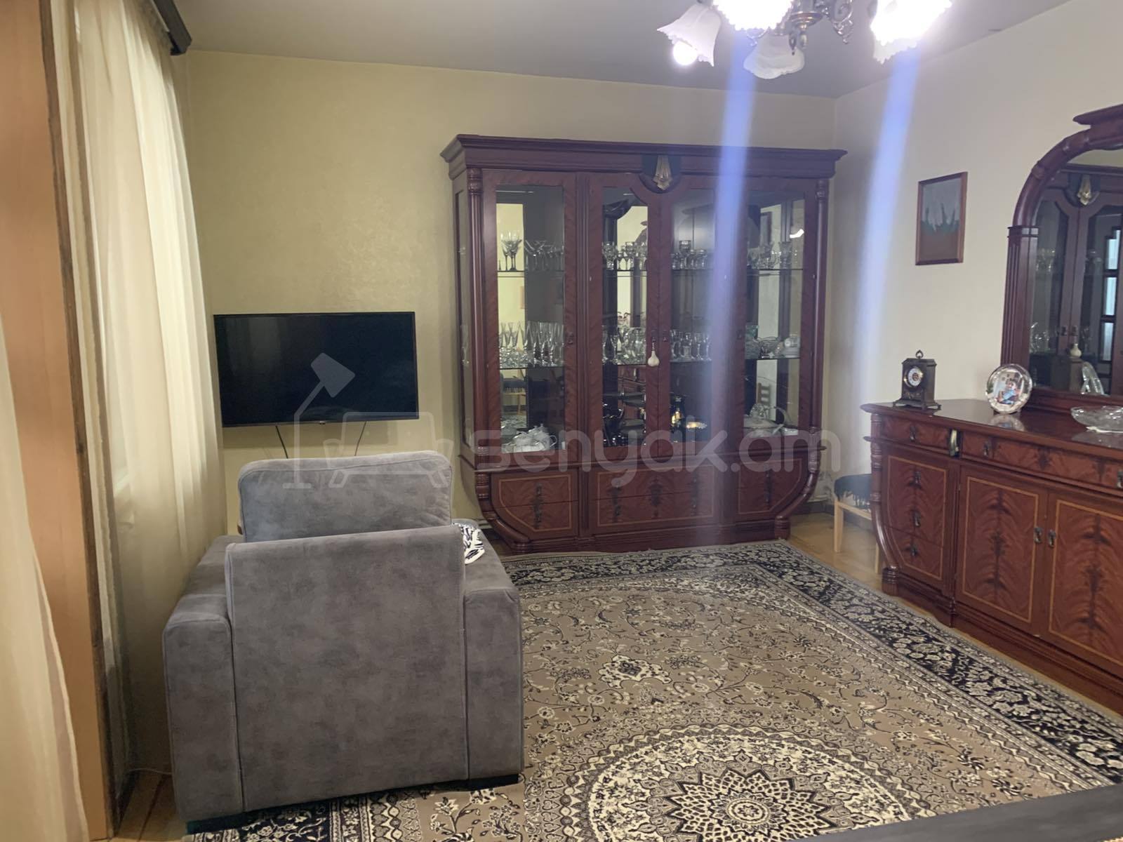 3 Սենյականոց Բնակարան, 96քմ, 7/9 հարկ, Նորմալ Վիճակում