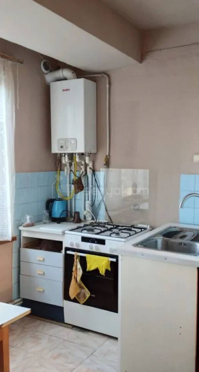 3 Սենյականոց Բնակարան, 64քմ, 5/14 հարկ, Պետական Վիճակում, Կահավորված