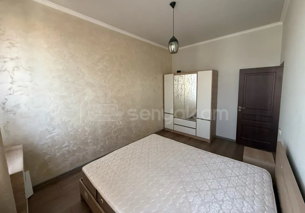 2 Սենյականոց Բնակարան Քարե Շենքում, 55քմ, 4/4 հարկ, Կապիտալ Վերանորոգված, Կահավորված