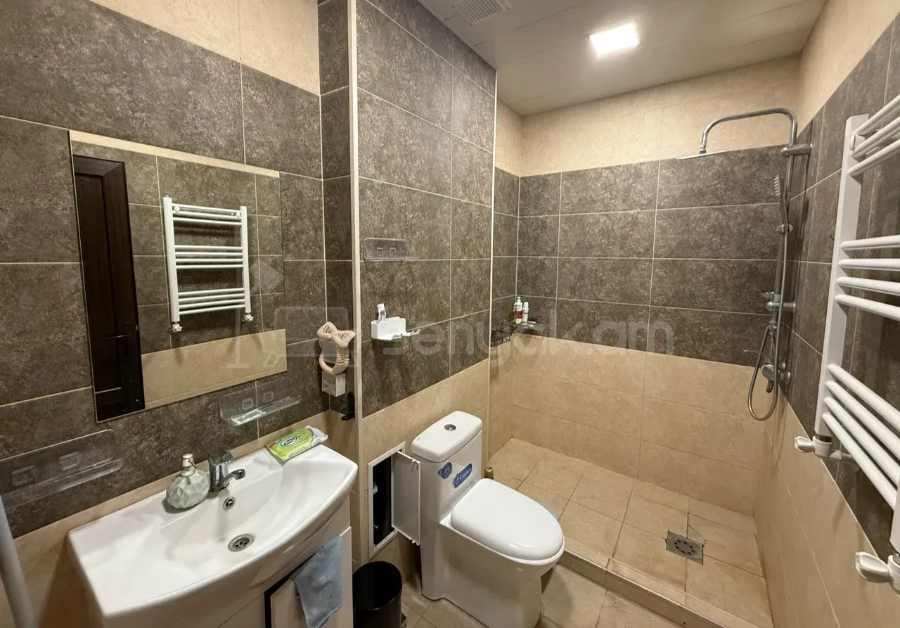 2 Սենյականոց Բնակարան Քարե Շենքում, 55քմ, 4/4 հարկ, Կապիտալ Վերանորոգված, Կահավորված