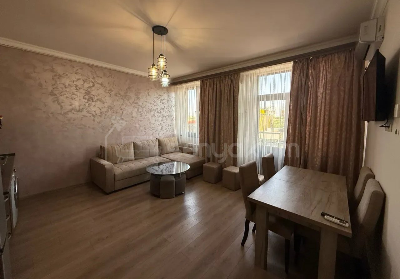 2 Սենյականոց Բնակարան Քարե Շենքում, 55քմ, 4/4 հարկ, Կապիտալ Վերանորոգված, Կահավորված