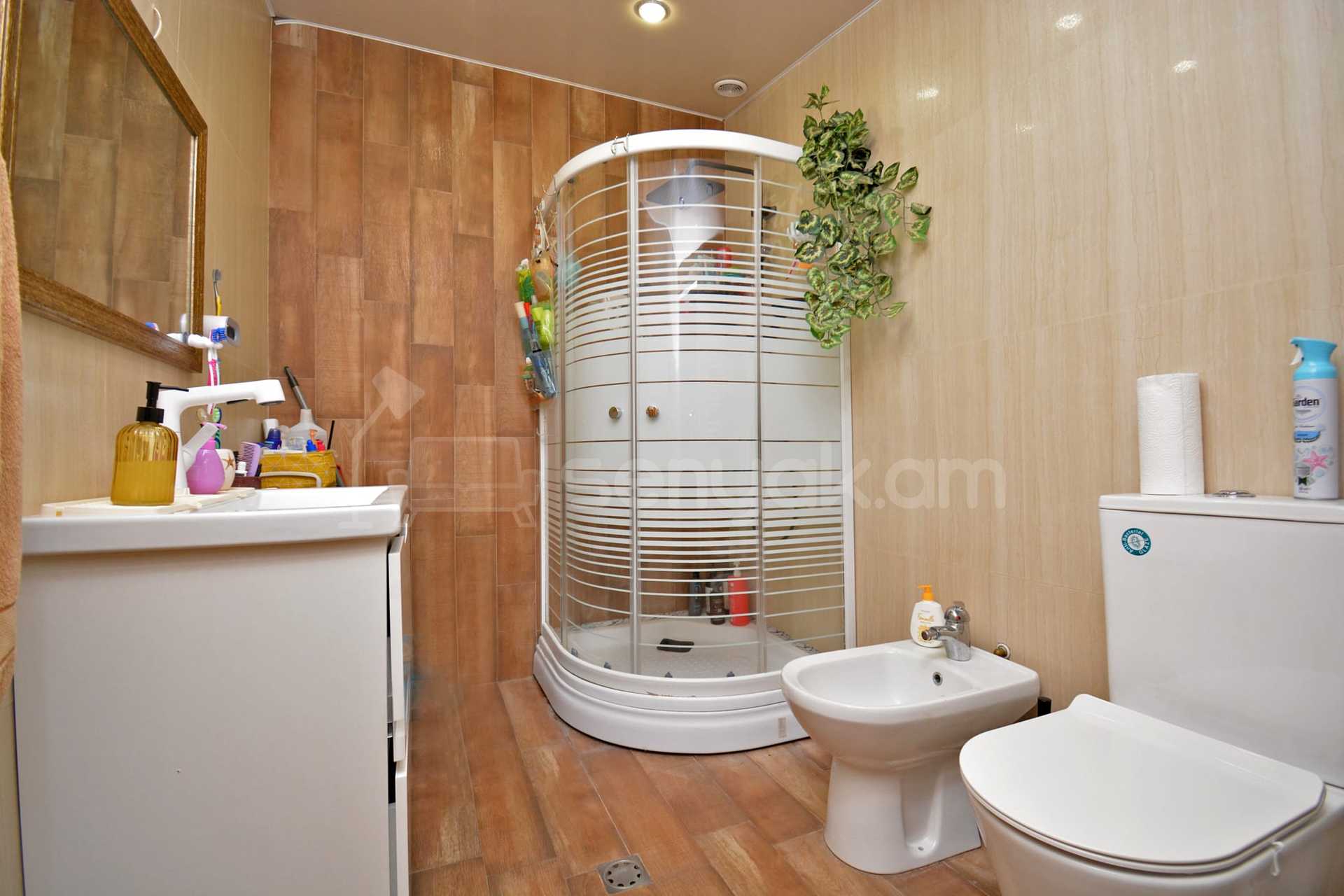 8 Սենյականոց Սեփական Տուն, 312քմ, Կապիտալ Վերանորոգված