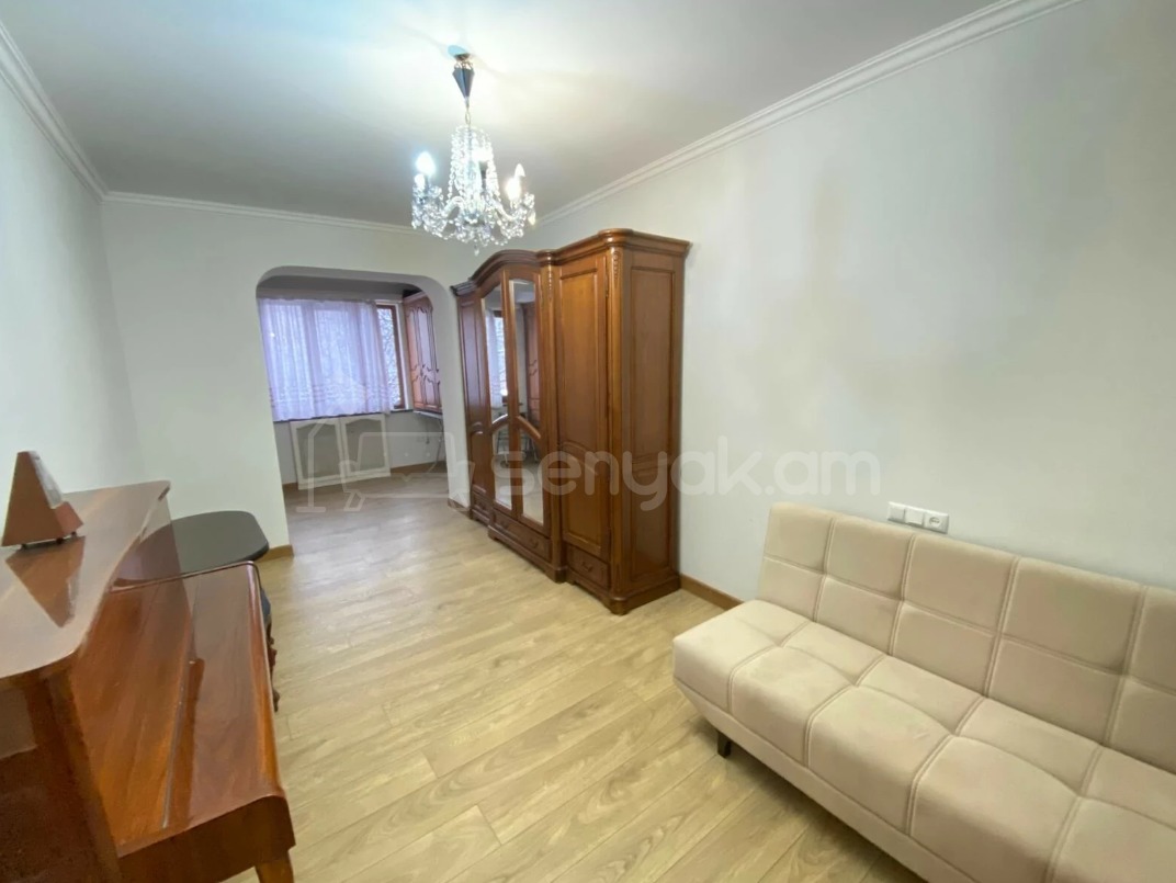 3 Սենյականոց Բնակարան Քարե Շենքում, 78քմ, 2/5 հարկ, Կապիտալ Վերանորոգված, Կահավորված, Արևկող