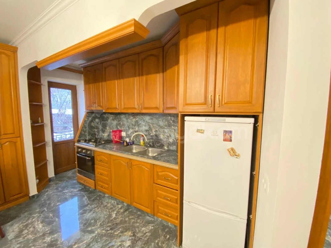 3 Սենյականոց Բնակարան Քարե Շենքում, 78քմ, 2/5 հարկ, Կապիտալ Վերանորոգված, Կահավորված, Արևկող