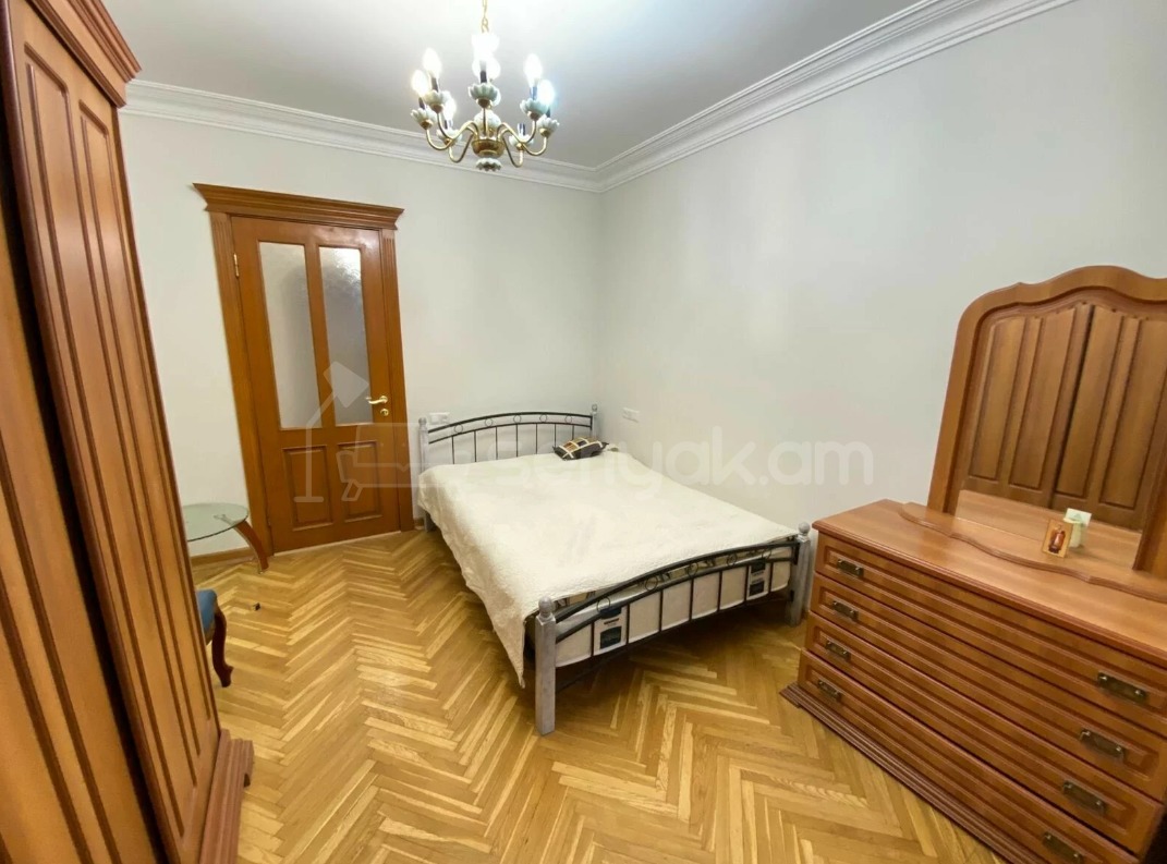 3 Սենյականոց Բնակարան Քարե Շենքում, 78քմ, 2/5 հարկ, Կապիտալ Վերանորոգված, Կահավորված, Արևկող