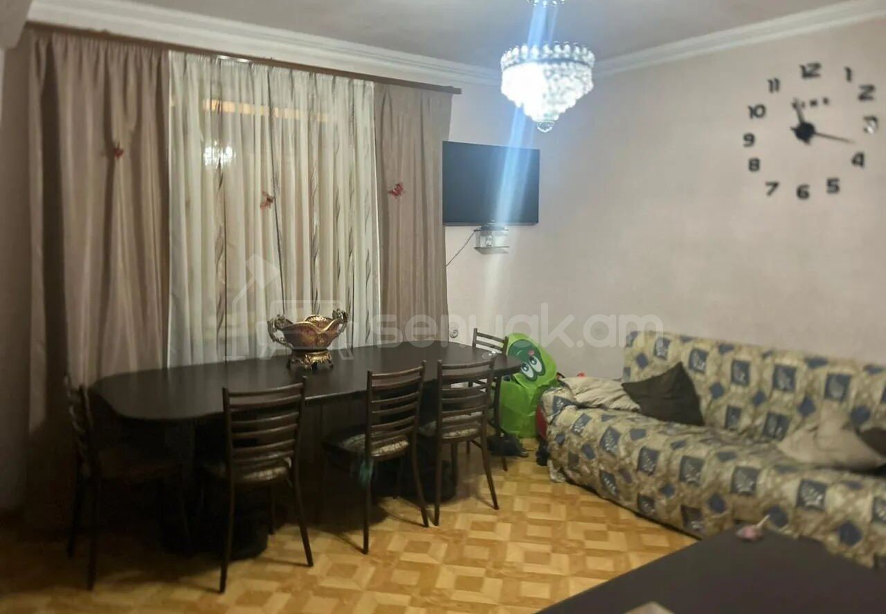 2 Սենյականոց Բնակարան, 67քմ, 2/14 հարկ, Նորմալ Վիճակում