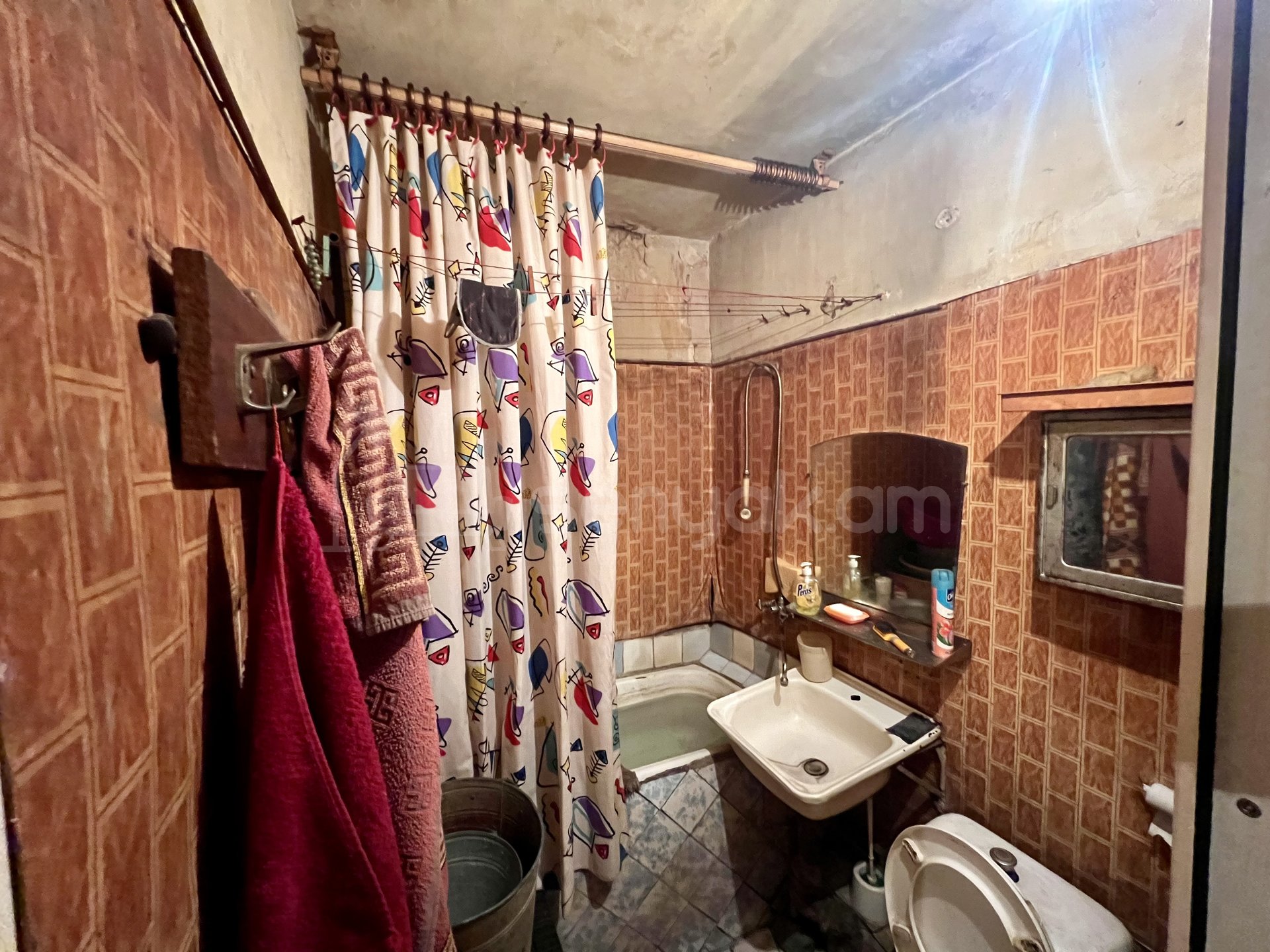 2 Սենյականոց Բնակարան, 50քմ, 4/4 հարկ, Պետական Վիճակում