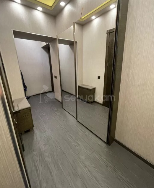 2 Սենյականոց Բնակարան Քարե Շենքում, 55քմ, 5/5 հարկ, Կապիտալ Վերանորոգված