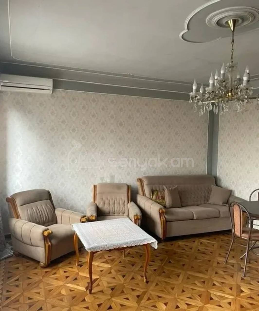 3 Սենյականոց Բնակարան, 76քմ, 6/9 հարկ, Նորմալ Վիճակում, Կահավորված