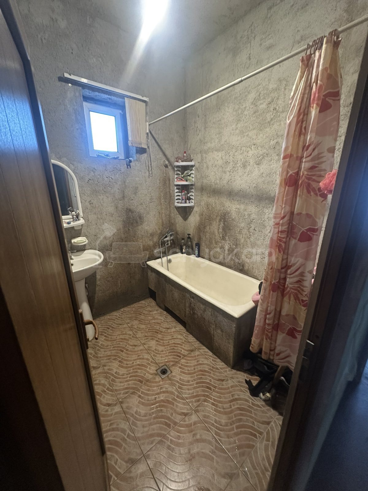 4 Սենյականոց Սեփական Տուն, 120քմ, Նորմալ Վիճակում