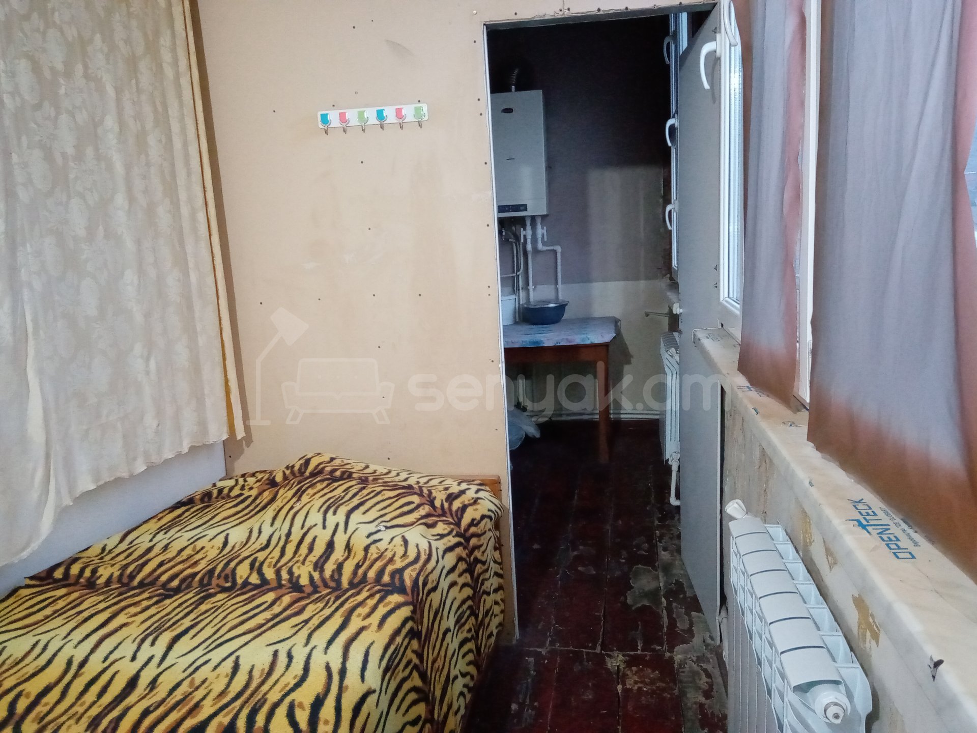 Սենյակ 10քմ, 4/5 հարկ, Կահավորված, Արևկող