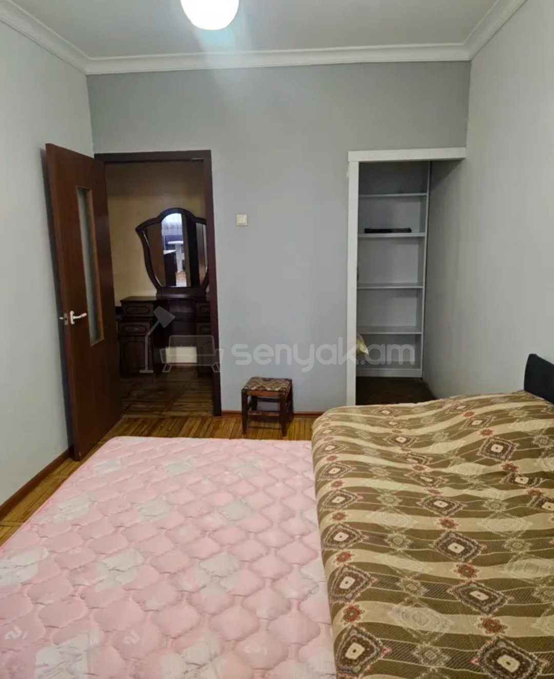 2 Սենյականոց Բնակարան Քարե Շենքում, 65քմ, 3/5 հարկ, Կոսմետիկ Վերանորոգված, Կահավորված