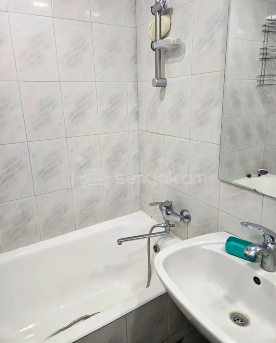 2 Սենյականոց Բնակարան Քարե Շենքում, 65քմ, 3/5 հարկ, Կոսմետիկ Վերանորոգված, Կահավորված