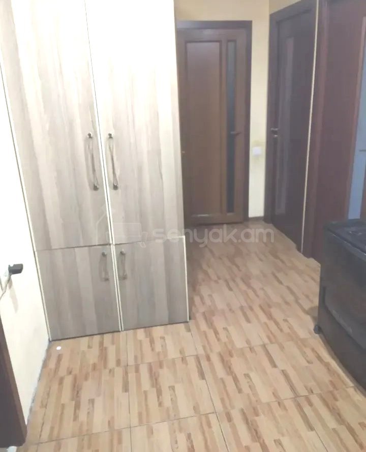 4 Սենյականոց Բնակարան, 74քմ, 4/9 հարկ, Կապիտալ Վերանորոգված