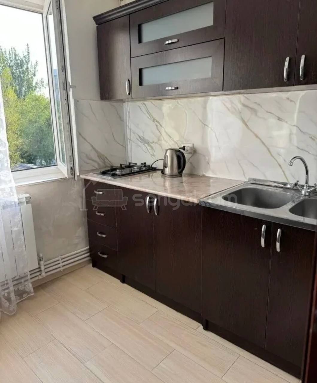 2 Սենյականոց Բնակարան Քարե Շենքում, 55քմ, 4/5 հարկ, Կապիտալ Վերանորոգված, Կահավորված