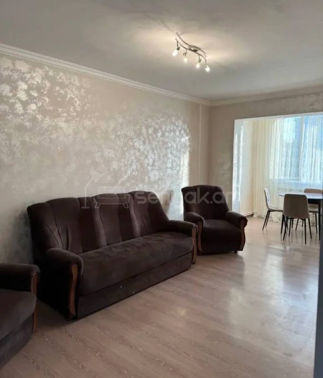 2 Սենյականոց Բնակարան Քարե Շենքում, 55քմ, 4/5 հարկ, Կապիտալ Վերանորոգված, Կահավորված