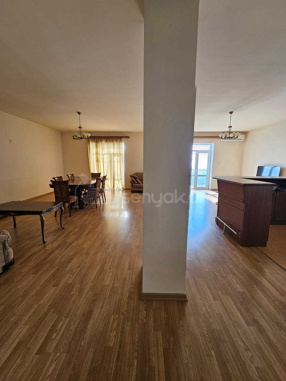 3 Սենյականոց Բնակարան Նորակառույց Քարե Շենքում, 170քմ, 4/5 հարկ, Կապիտալ Վերանորոգված, Կահավորված, Արևկող