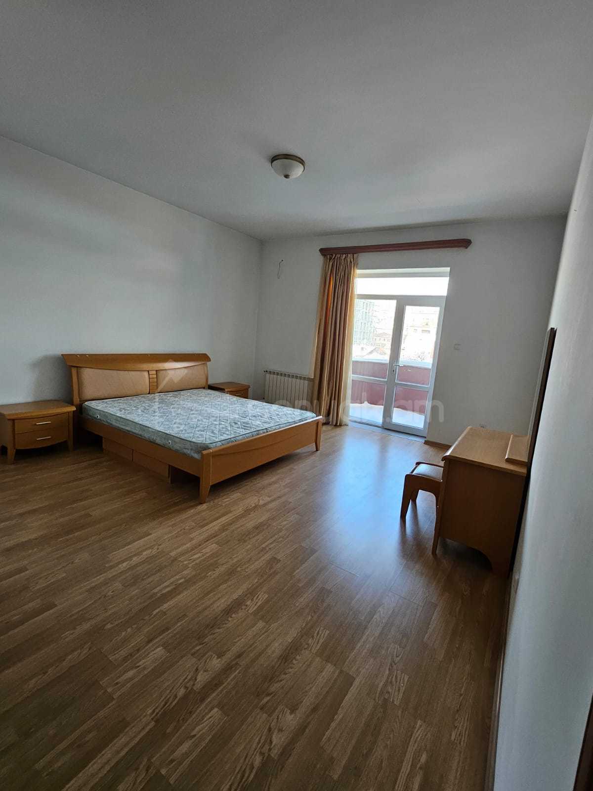 3 Սենյականոց Բնակարան Նորակառույց Քարե Շենքում, 170քմ, 4/5 հարկ, Կապիտալ Վերանորոգված, Կահավորված, Արևկող