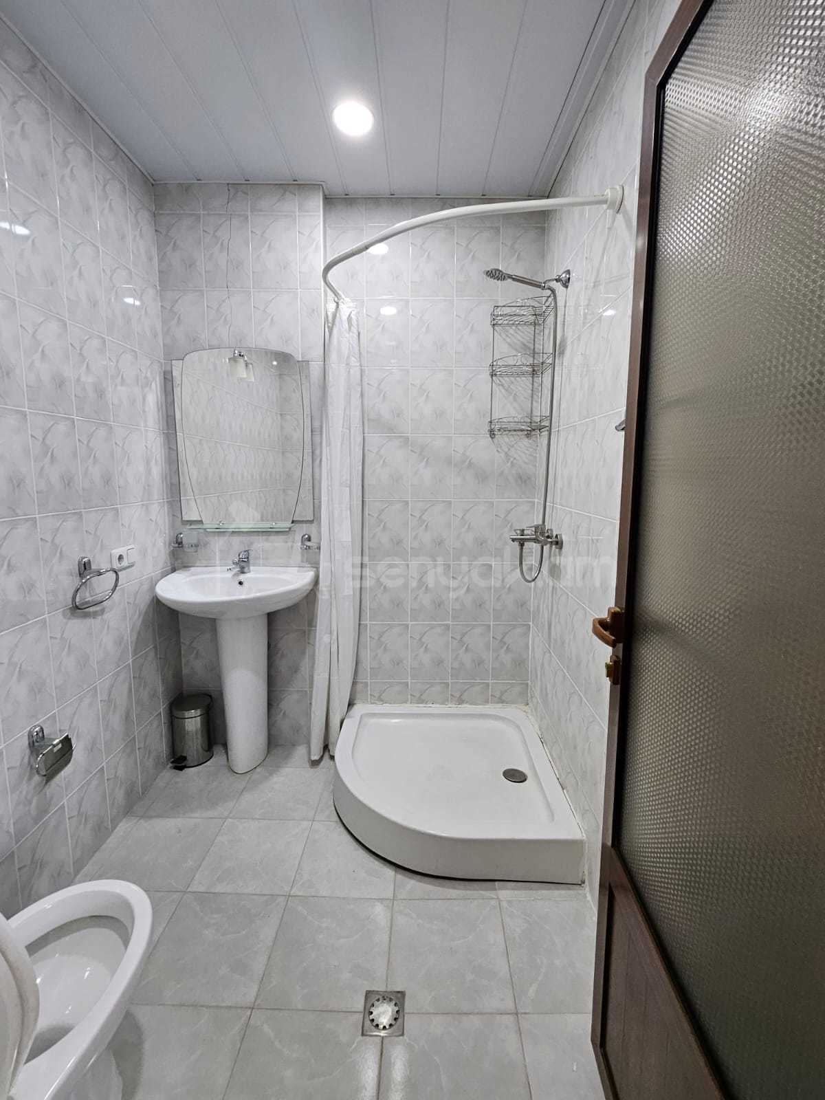 3 Սենյականոց Բնակարան Նորակառույց Քարե Շենքում, 170քմ, 4/5 հարկ, Կապիտալ Վերանորոգված, Կահավորված, Արևկող