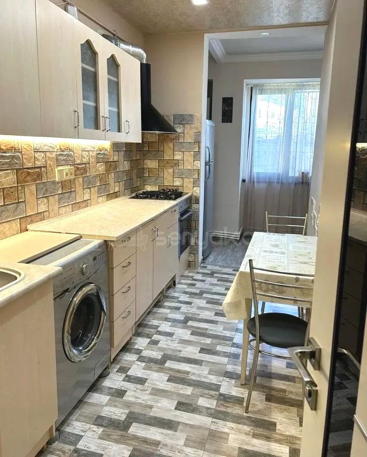 3 Սենյականոց Բնակարան, 74քմ, 1/9 հարկ, Կապիտալ Վերանորոգված