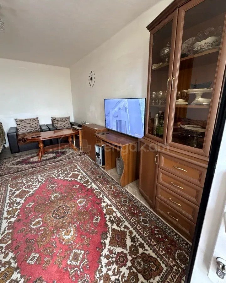 1 Սենյականոց Բնակարան, 35քմ, 3/5 հարկ, Նորմալ Վիճակում