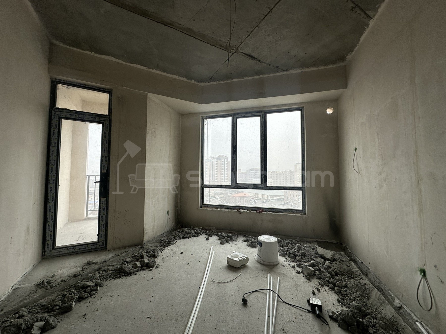 4 Սենյականոց Բնակարան Նորակառույցում, 116քմ, 12/16 հարկ, Զրոյական Վիճակում