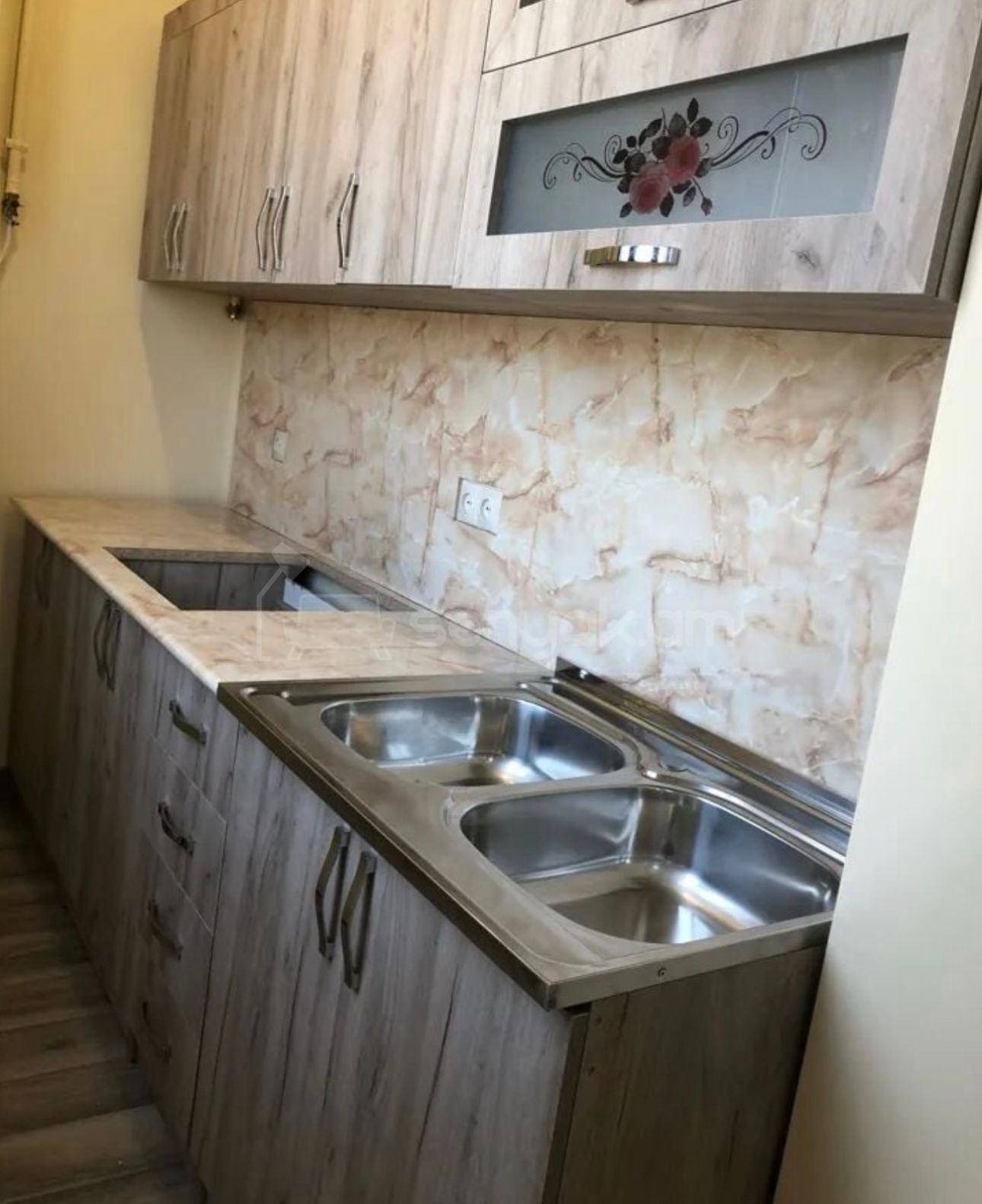 2 Սենյականոց Բնակարան, 40քմ, 13/16 հարկ, Կապիտալ Վերանորոգված