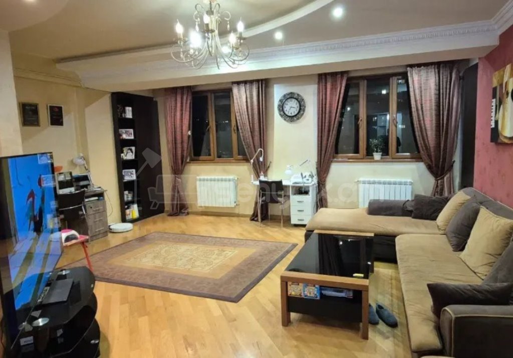 3 Սենյականոց Բնակարան, 84քմ, 3/9 հարկ, Կապիտալ Վերանորոգված