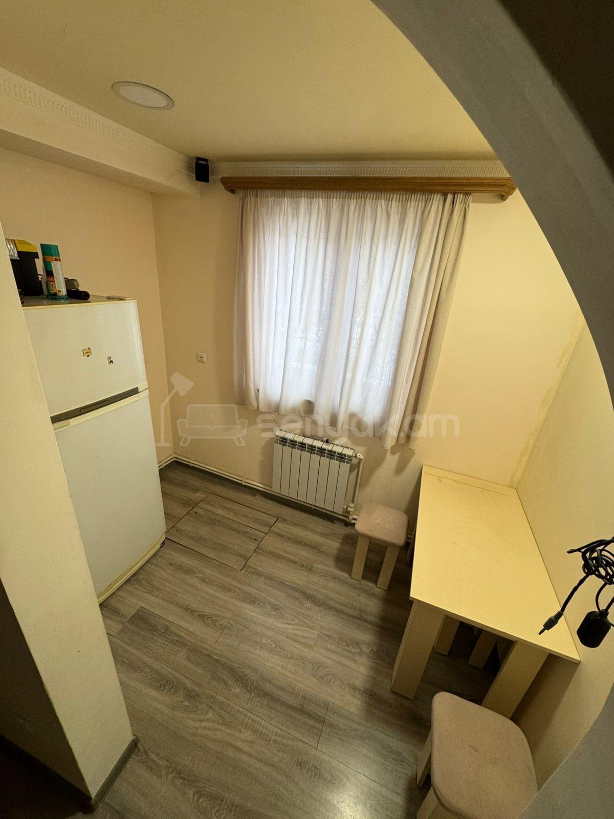 2 Սենյականոց Բնակարան, 48քմ, 1/9 հարկ, Կապիտալ Վերանորոգված, Կահավորված