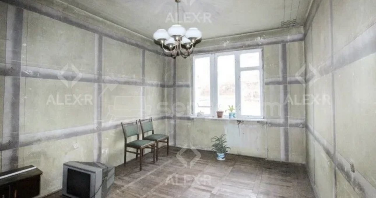 3 Սենյականոց Բնակարան, 75քմ, 2/5 հարկ, Նորմալ Վիճակում