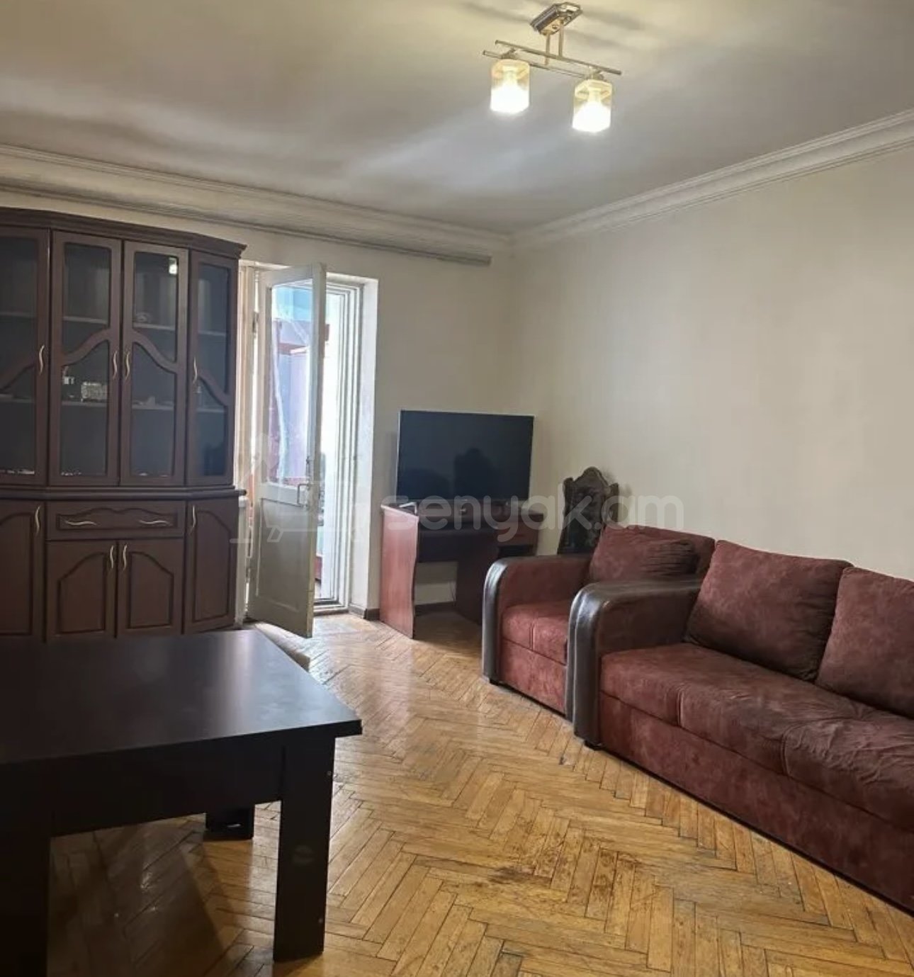 2 Սենյականոց Բնակարան Քարե Շենքում, 47քմ, 3/5 հարկ, Նորմալ Վիճակում